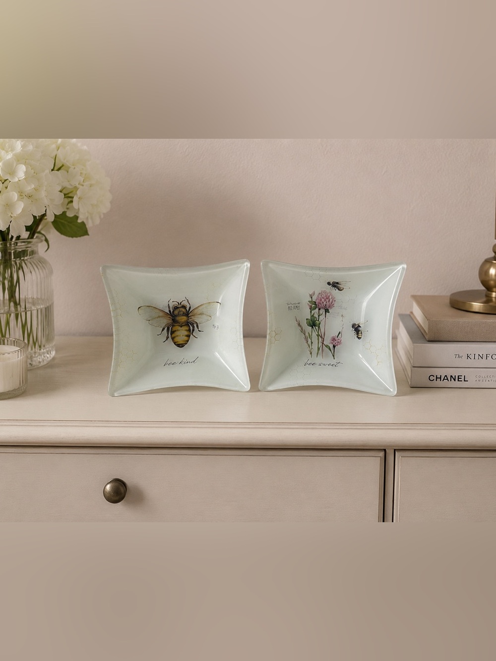 Set of 2 Madison Studios Bee Trinket, Keys or Soap Dishes with Bee Sayings